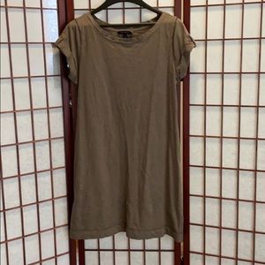 Banana Republic t-shirt dress (L)